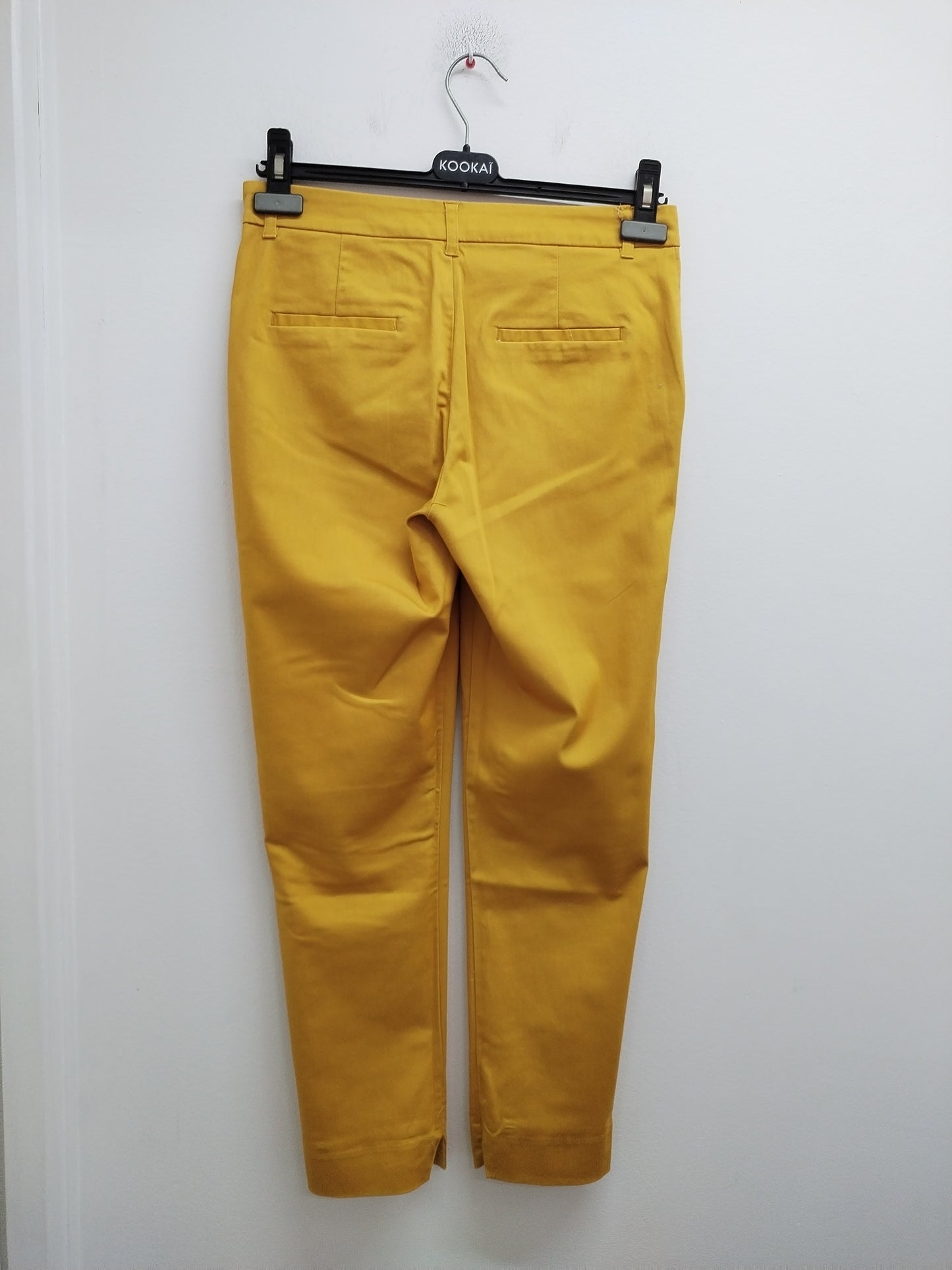 Pantalon Cache-Cache moutarde Taille 36