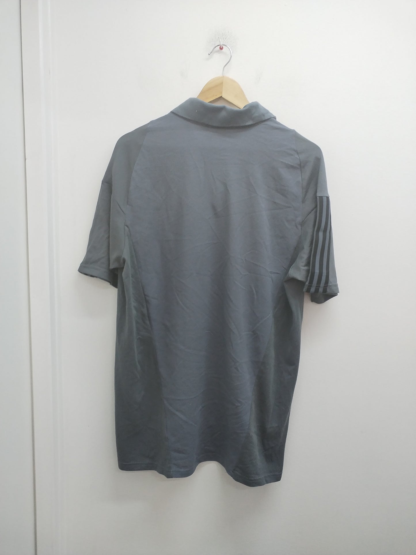 Polo manches courtes Adidas gris avec logo SL Benfica Taille L