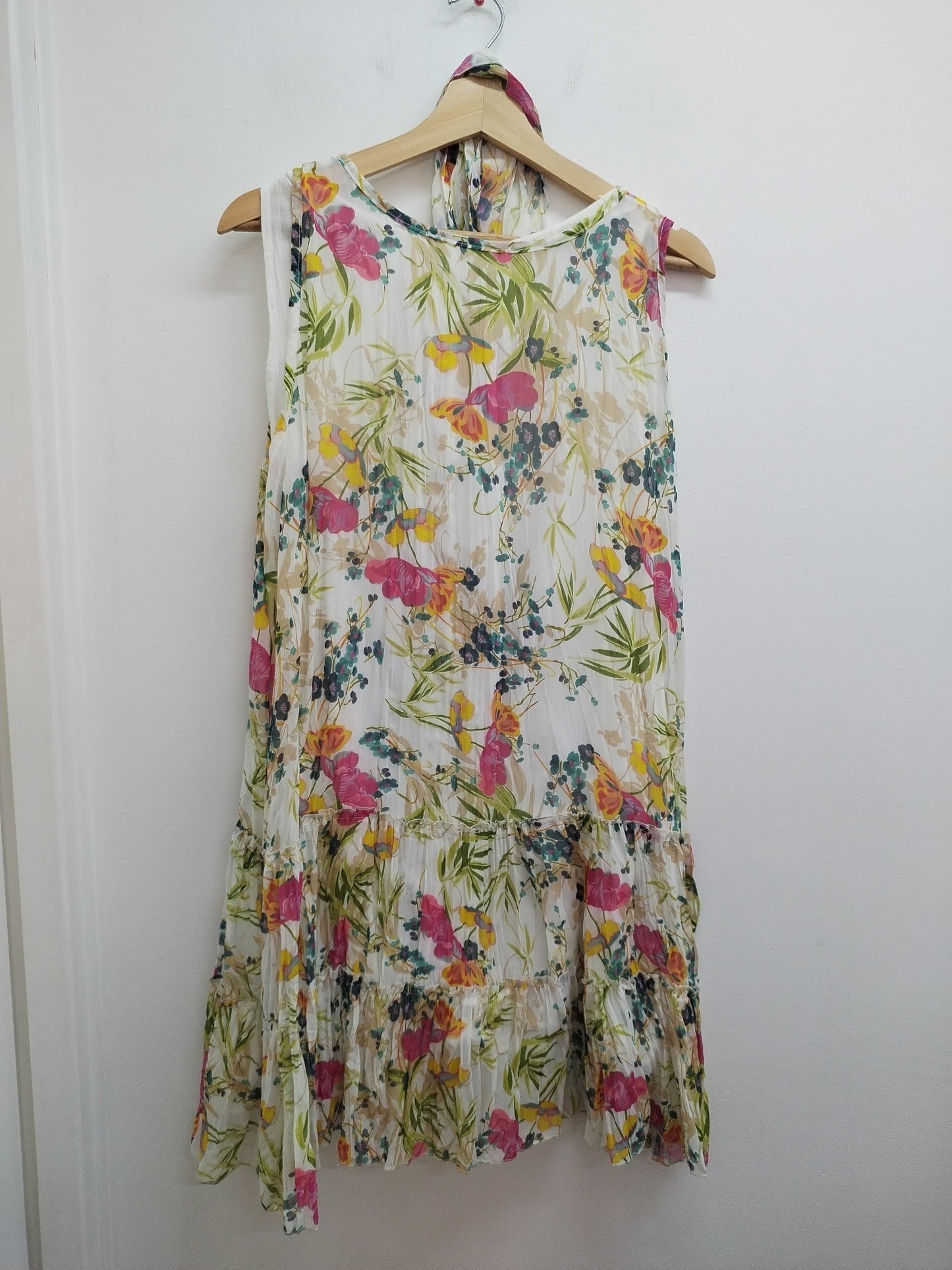 Robe sans manches avec foulard blanche fleurie Taille XL