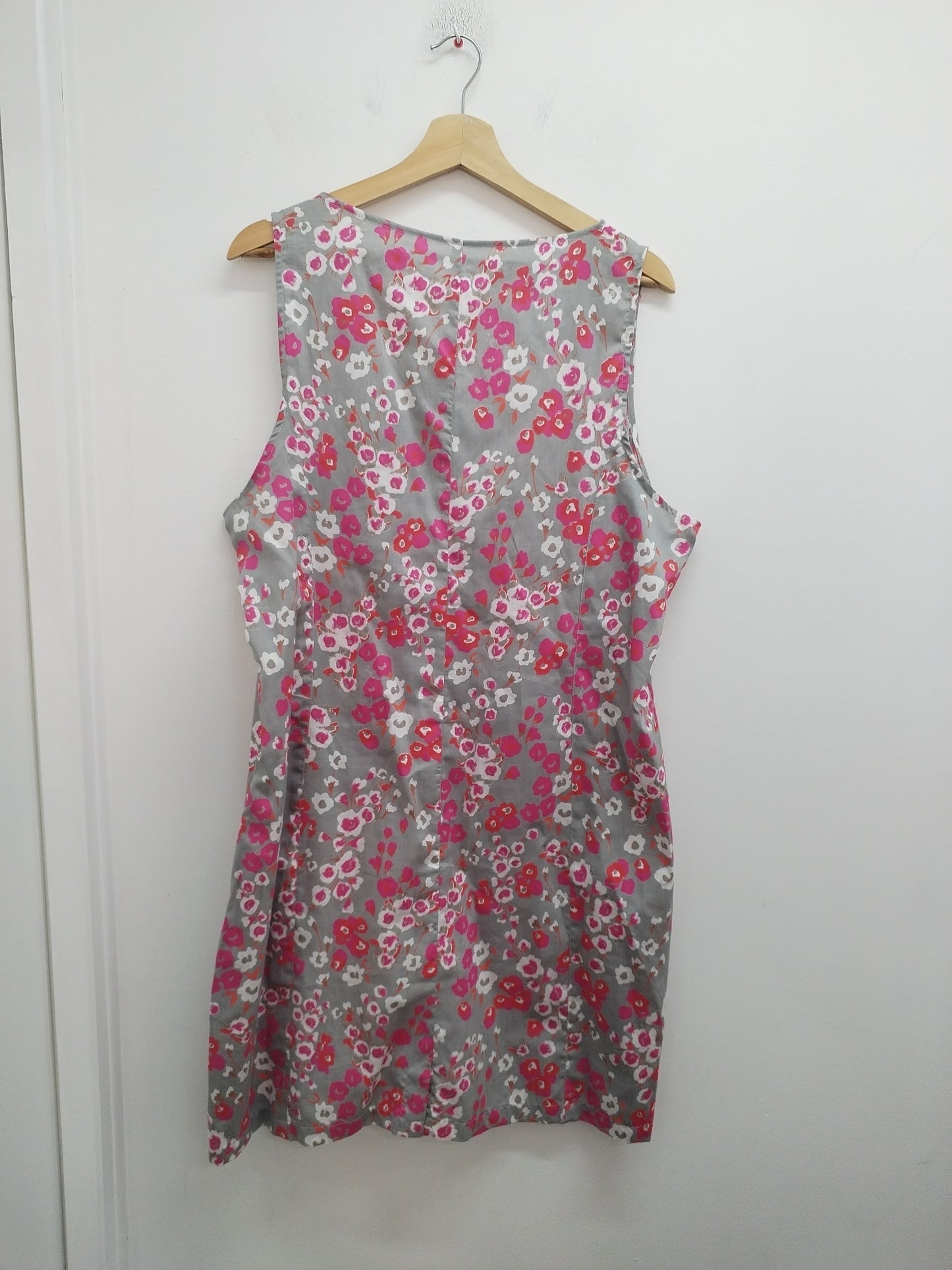 Robe sans manches Terre de Marins grise fleurie Taille XL