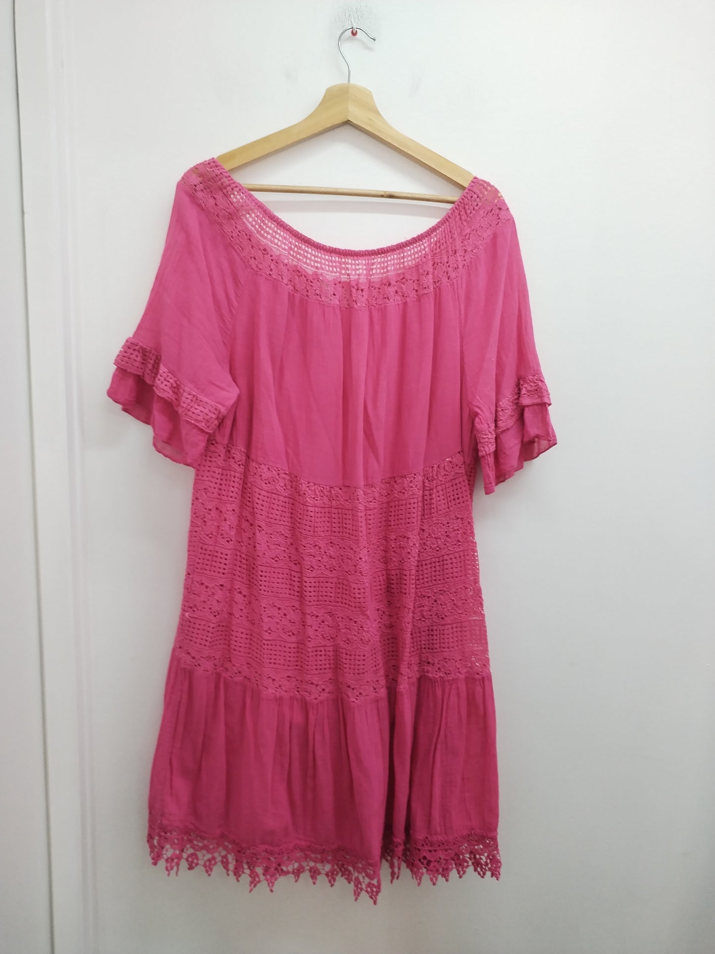 Robe manches courtes rose avec dentelle Taille XL