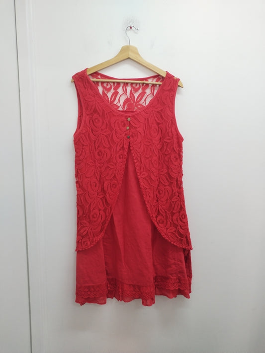 Robe sans manches rouge avec dentelle Taille L