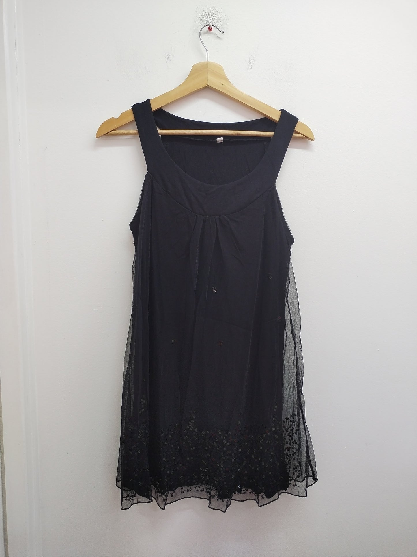Tunique sans manches noire avec voile Taille 46/48