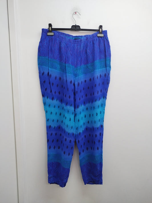 Pantalon fluide Fred Sabatier bleu à motifs Taille 50