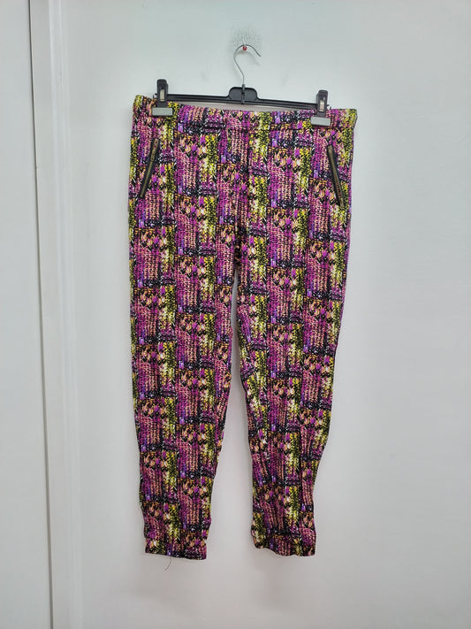 Pantalon fluide multicolore à motifs Taille 44