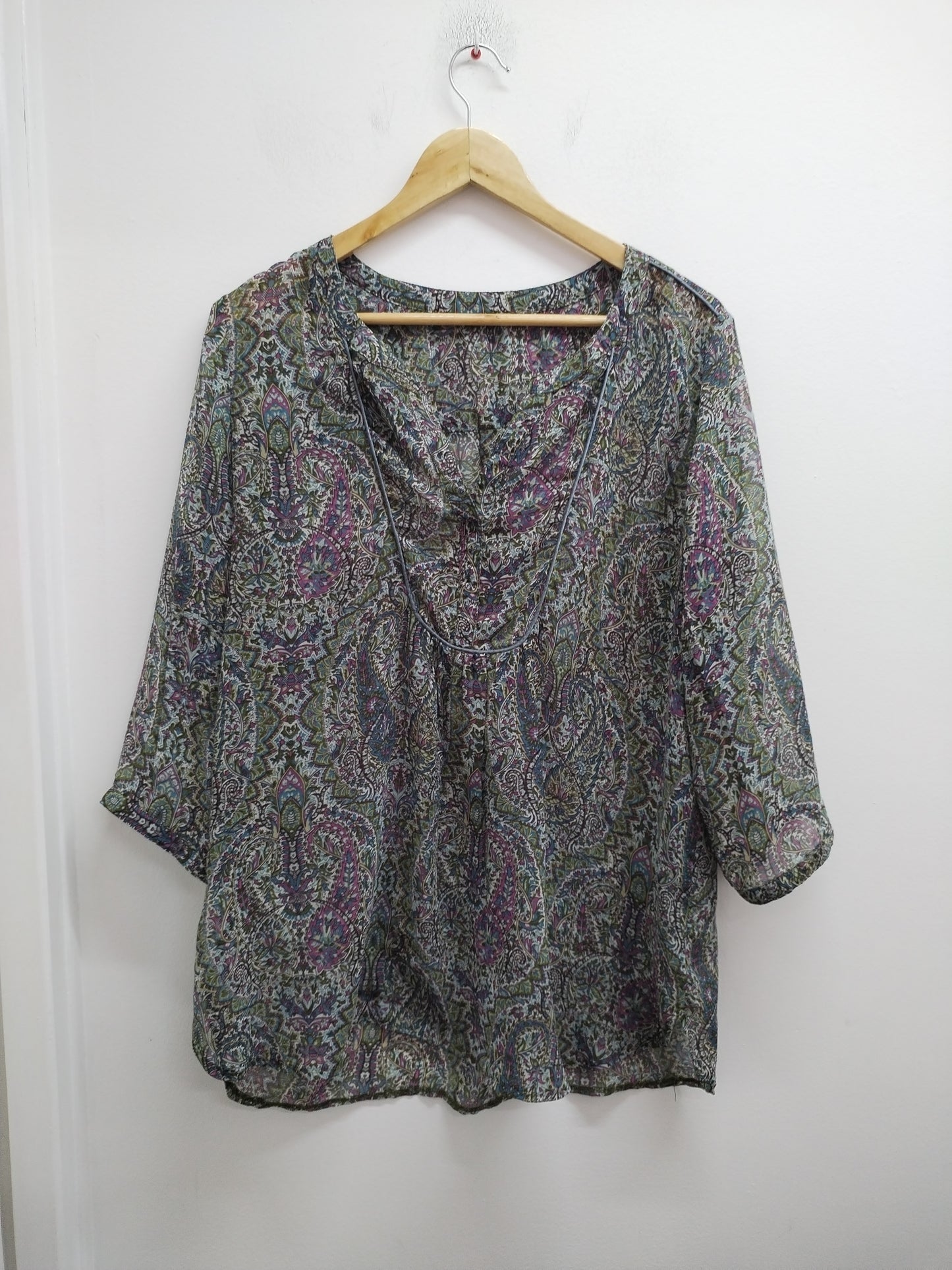 Tunique en voile manches 3/4 à motifs Taille L