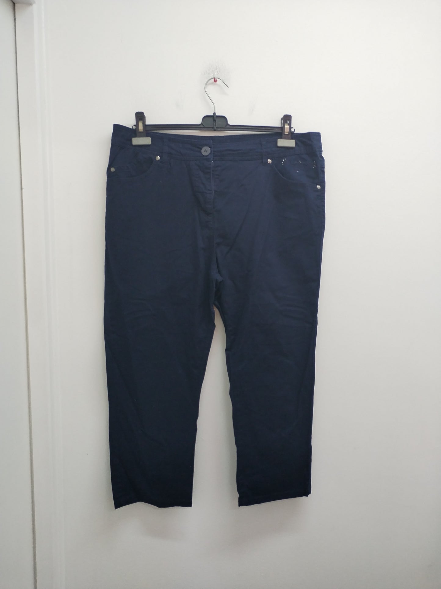 Pantacourt bleu marine Taille 48