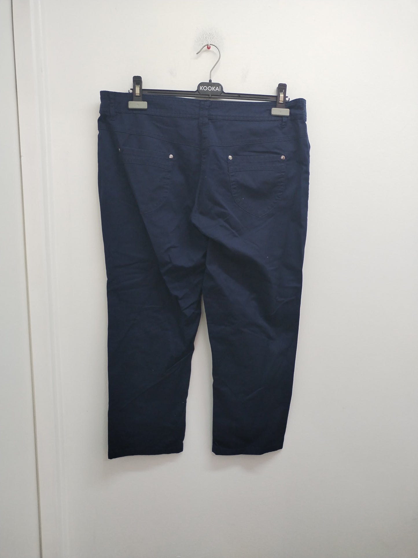 Pantacourt bleu marine Taille 48