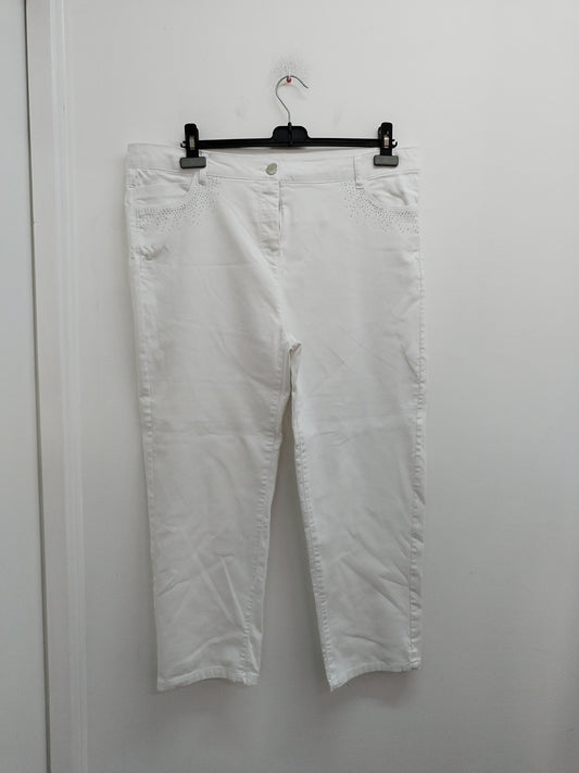 Pantacourt blanc Taille 48