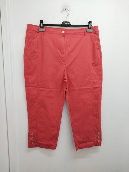 Pantacourt orange foncé Taille 48