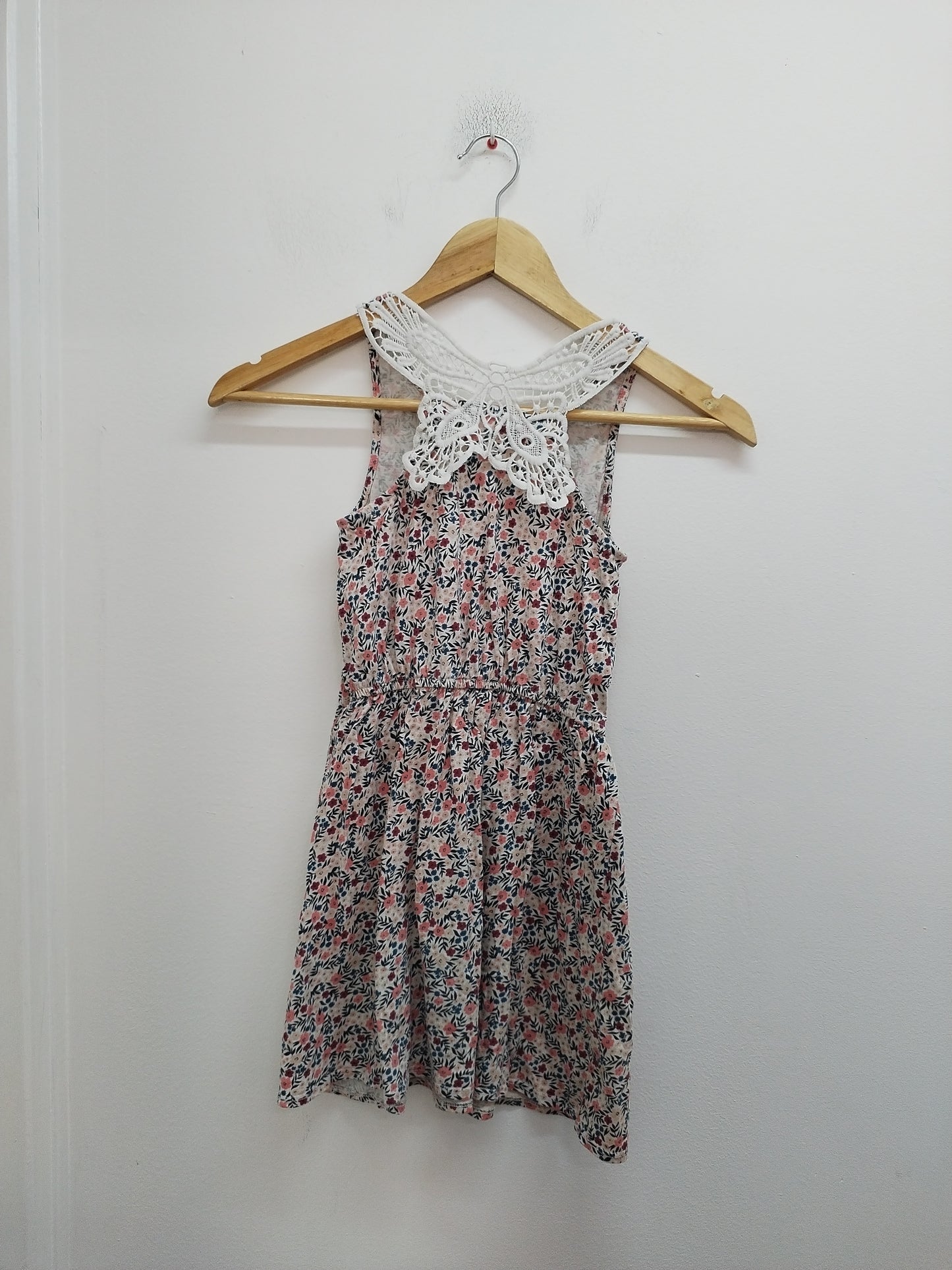 Robe sans manches Vertbaudet fleurie avec dentelle Taille 8 Ans