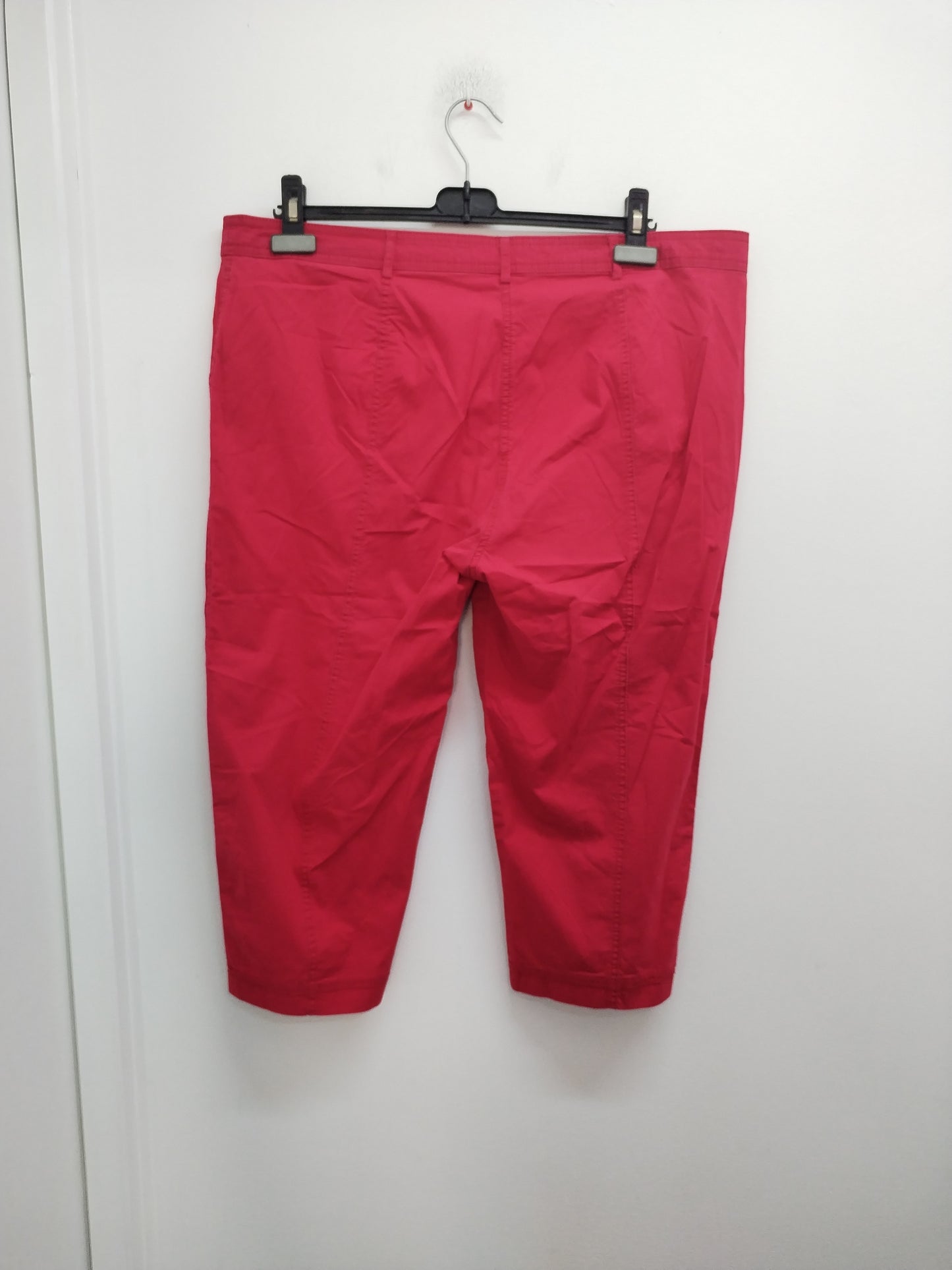 Pantacourt rouge Taille 50