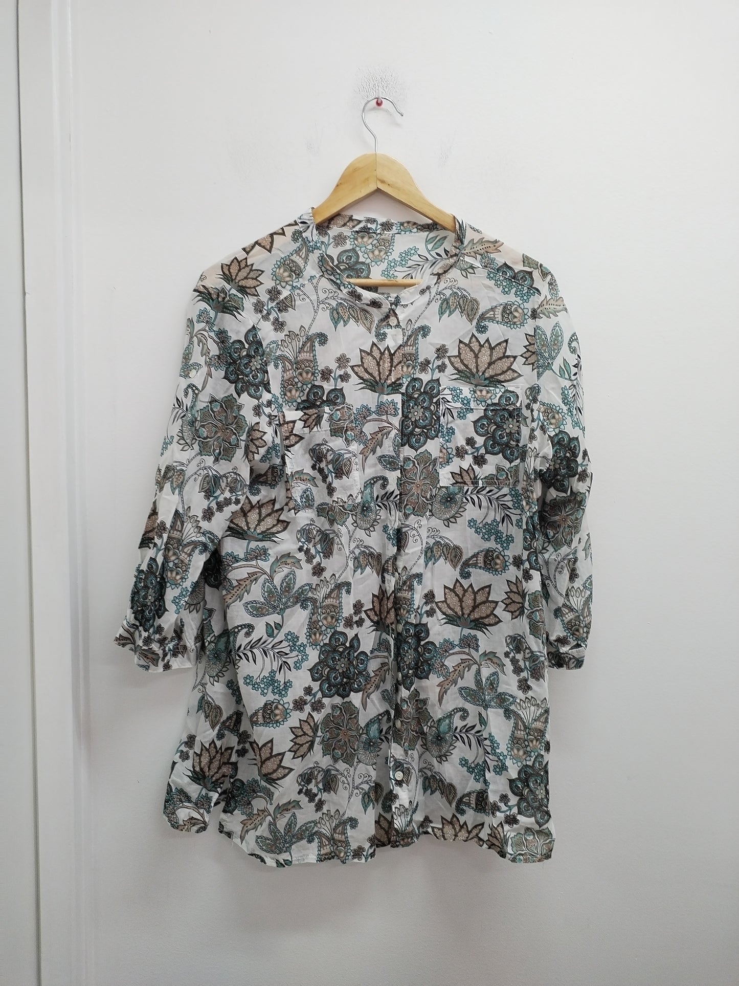 Chemise légère manches 3/4 blanche imprimée Taille L