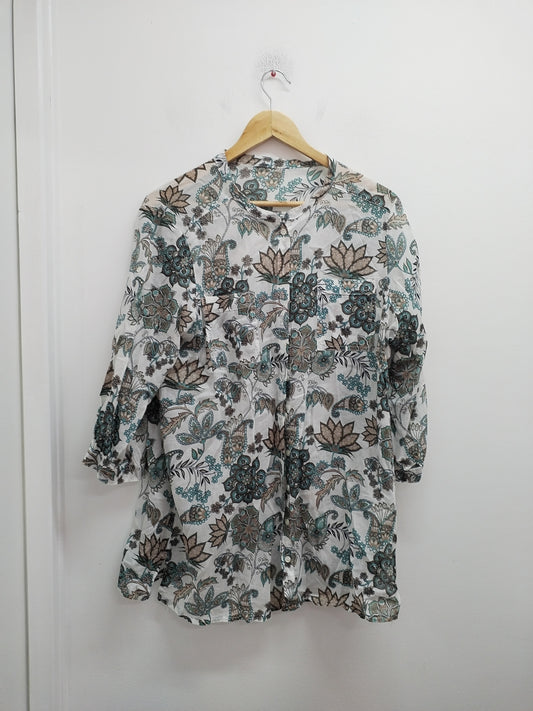 Chemise légère manches 3/4 blanche imprimée Taille L