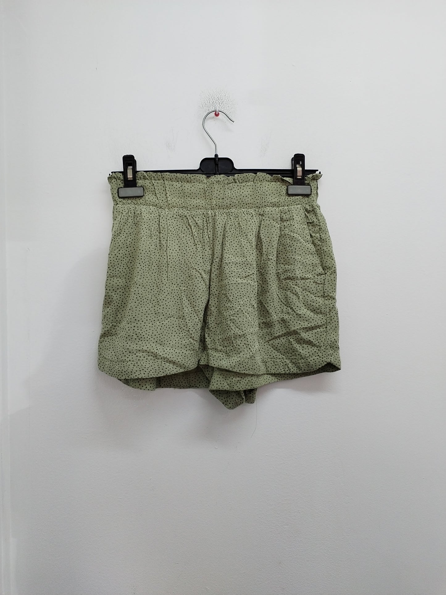 Short Kiabi kaki clair à pois Taille 36