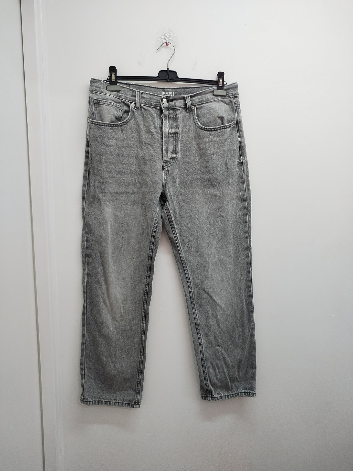 Jeans straight Kiabi gris Taille 44