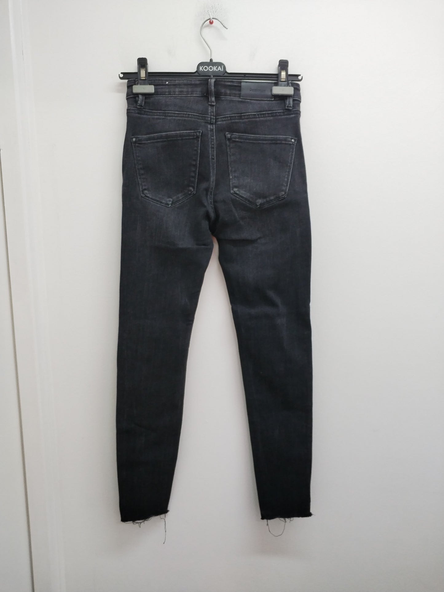 Jeans Stradivarius noir délavé Taille 36
