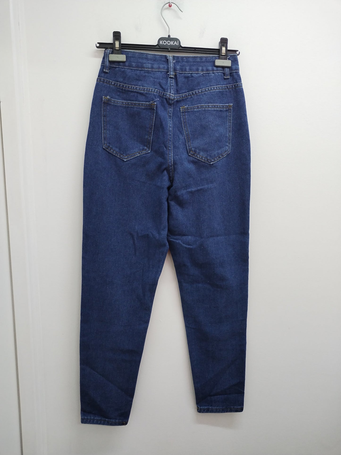 Jeans Boohoo bleu avec "trous" Taille 36