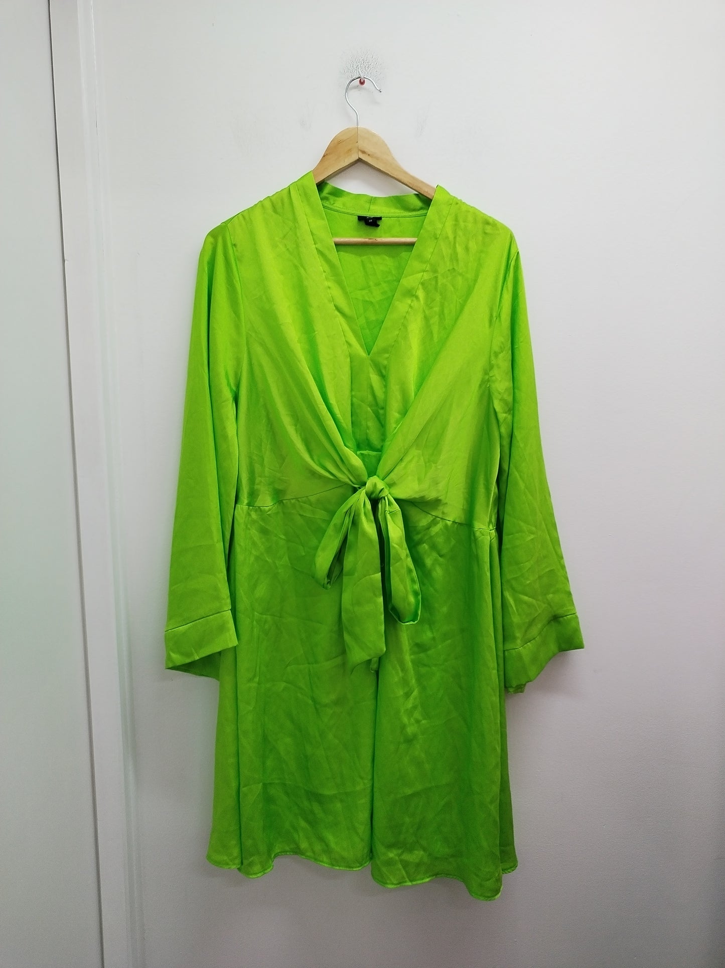 Robe légère manches longues River Island verte pomme Taille 46