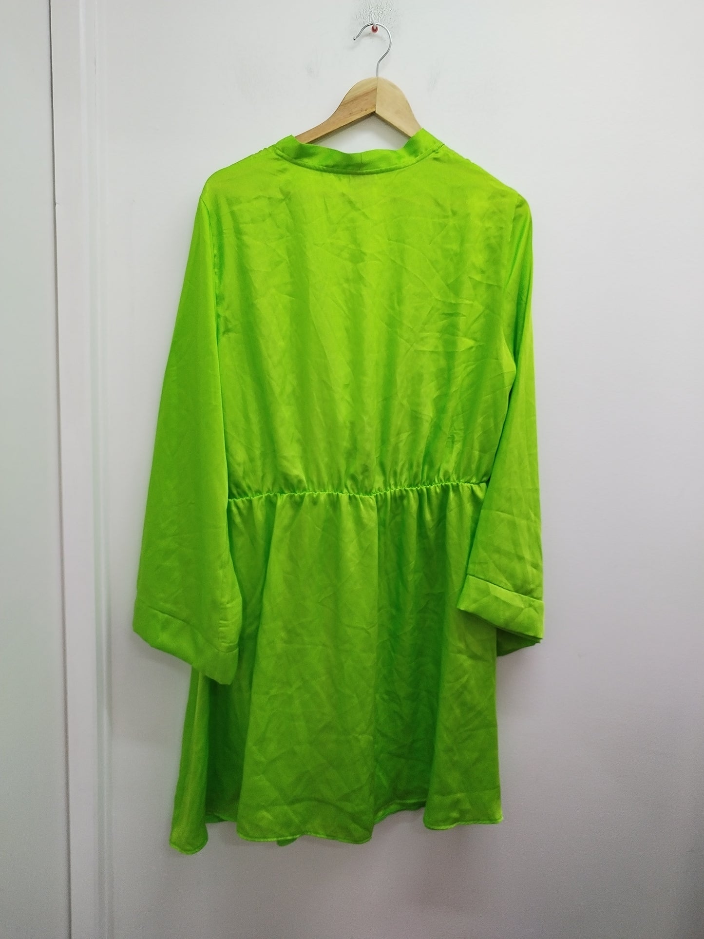 Robe légère manches longues River Island verte pomme Taille 46