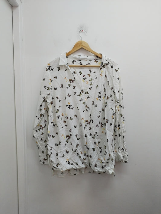 Tunique manches longues Bon Prix blanche motifs papillons Taille 2XL