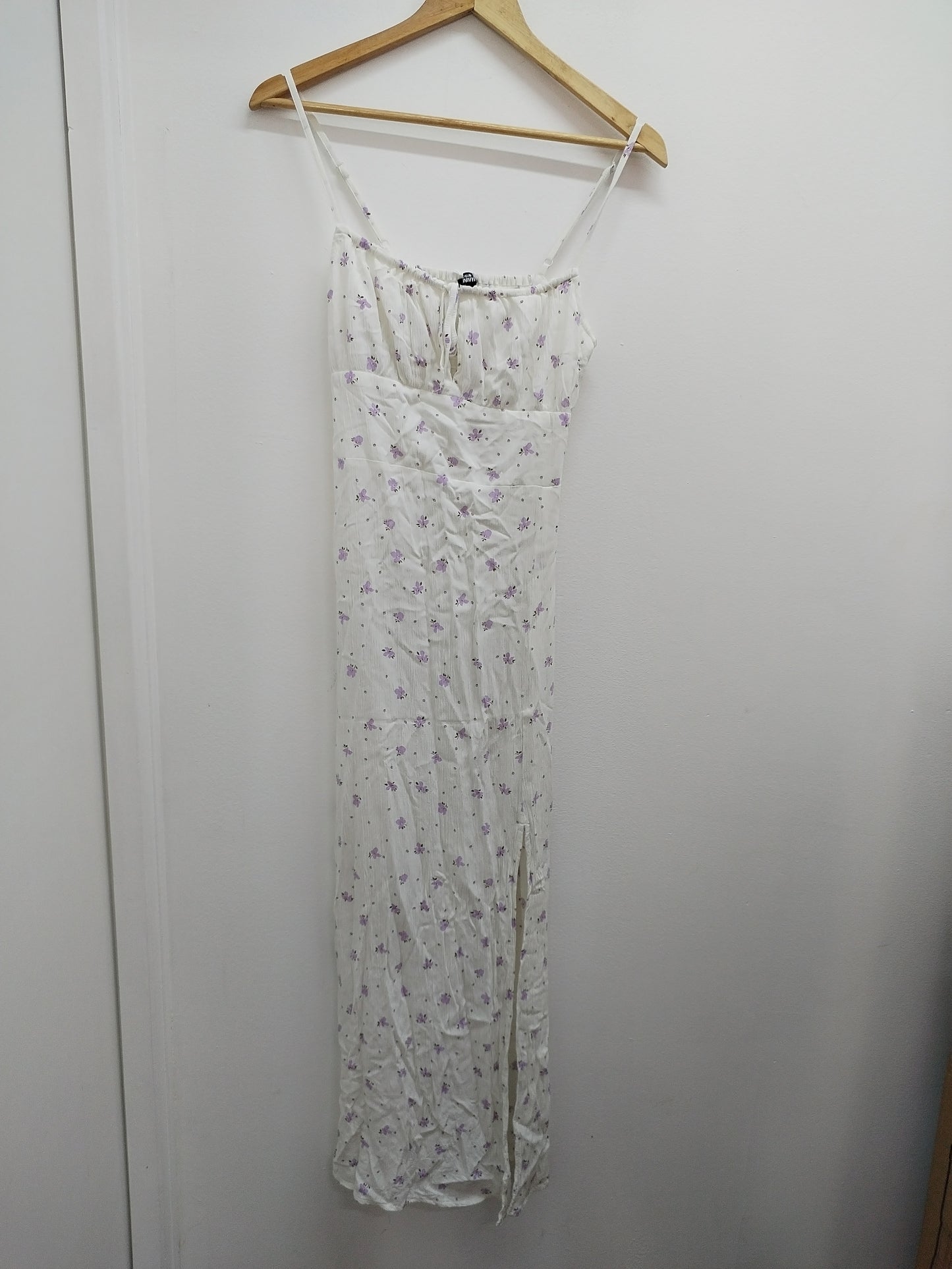 Robe longue à bretelles Jennyfer blanche fleurie Taille S