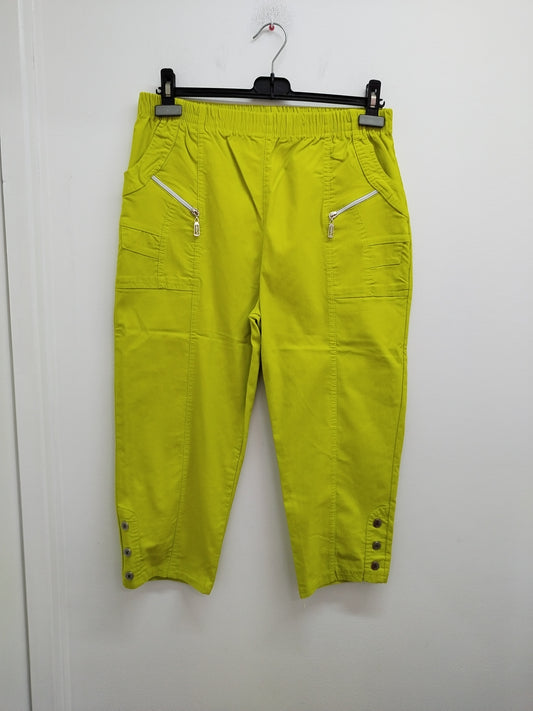 Pantacourt Trefle vert anis Taille XL/2XL
