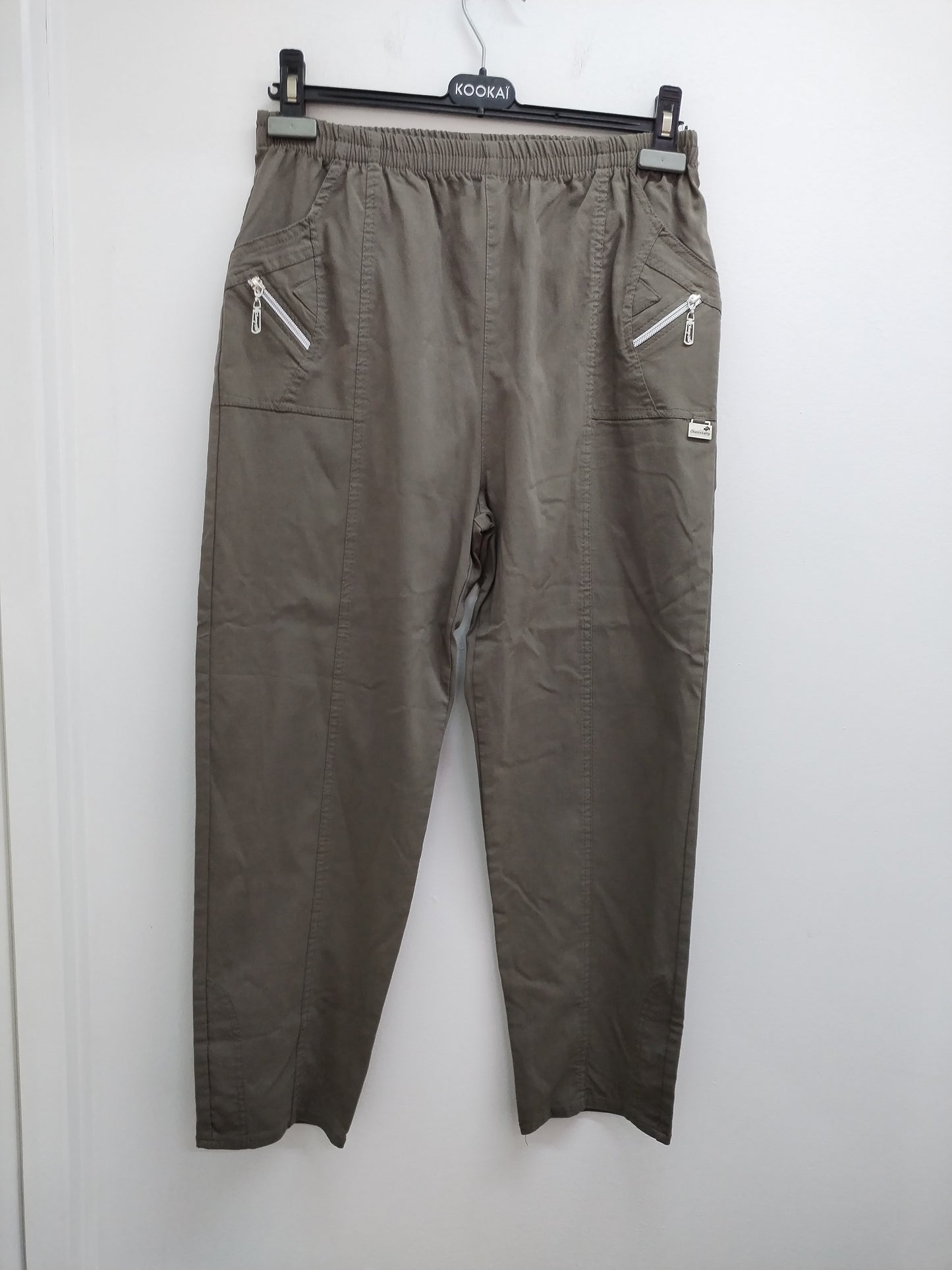 Pantacourt Cherry Berry kaki Taille 2XL