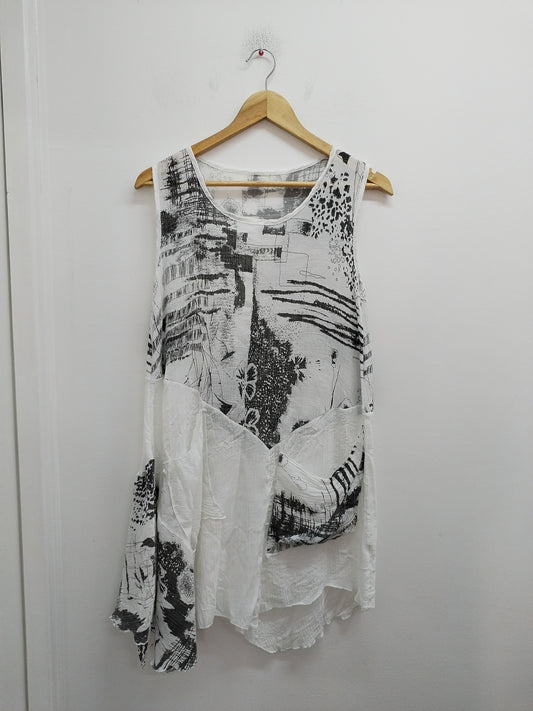 Robe légère sans manches blanche à motifs Taille M