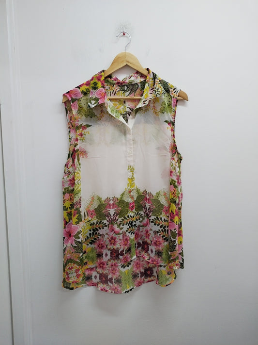 Chemise sans manches en voile fleurie Taille XL
