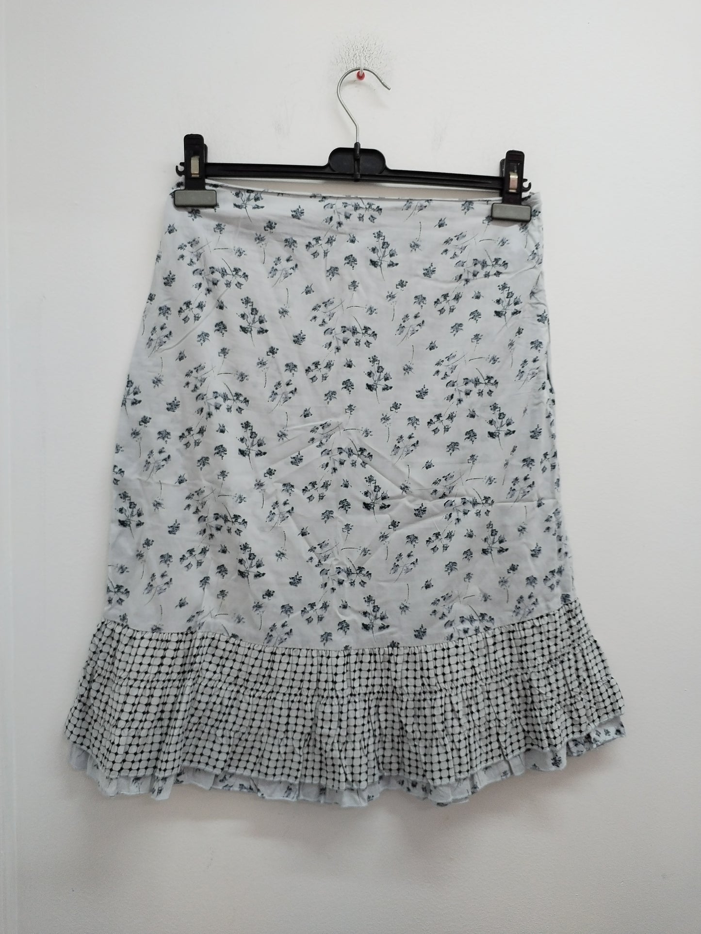 Jupe Scénic bleue claire fleurie Taille 38