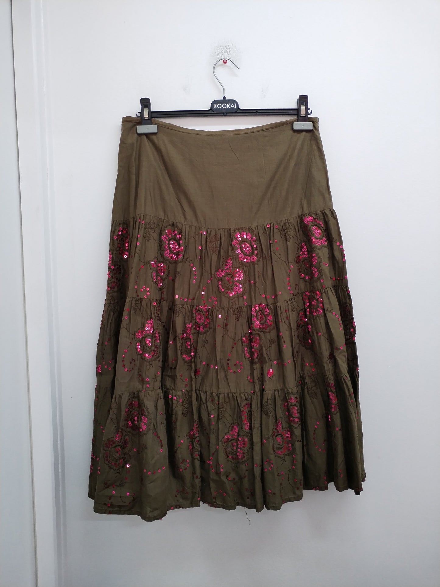 Jupe longue Nothing Else kaki avec sequins Taille 42