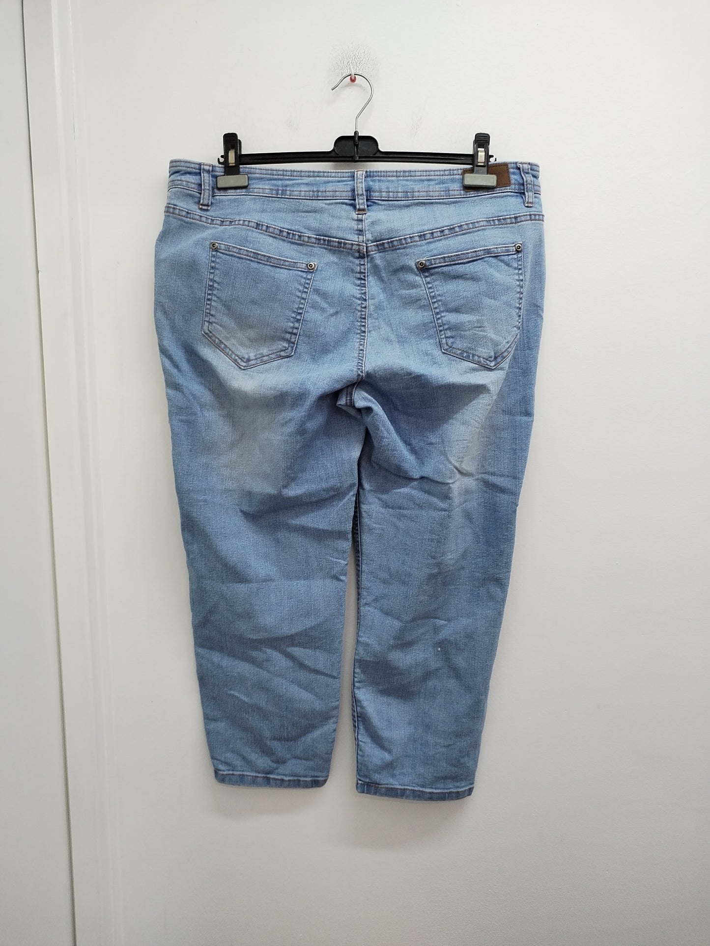 Pantacourt en jeans John Baner bleu clair Taille 48