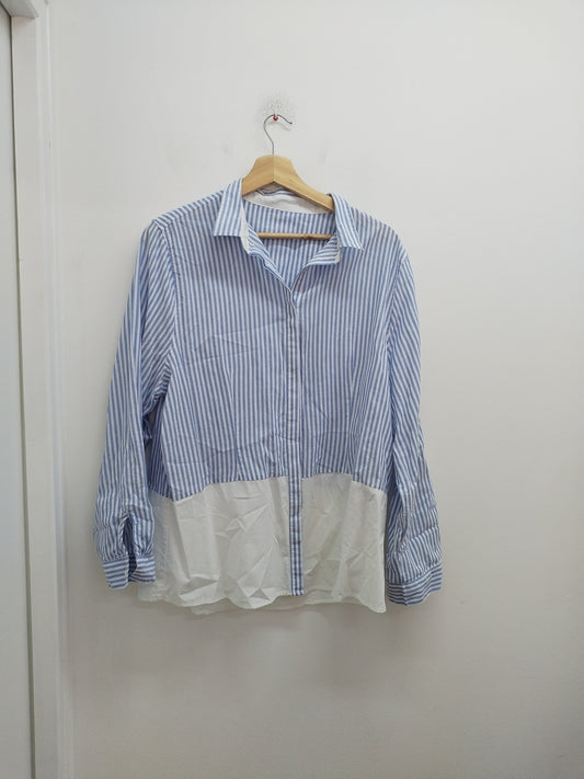 Chemise manches longues rayée bleue et blanche Taille L