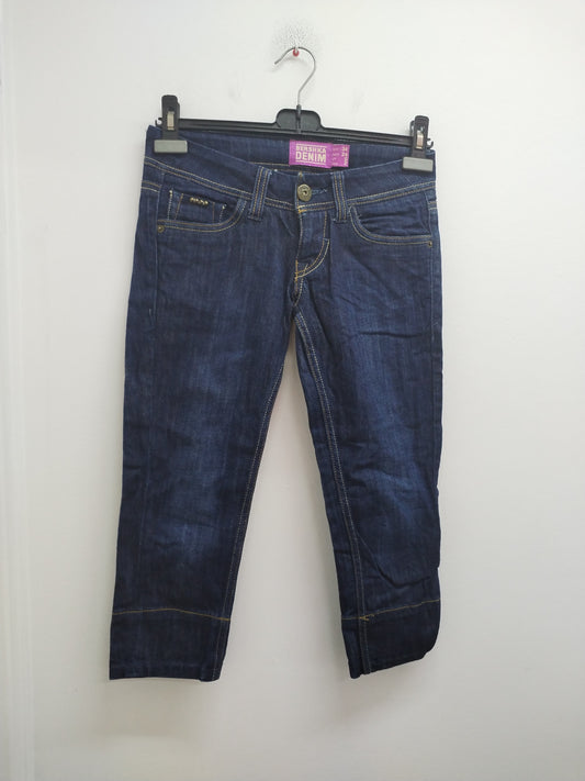 Pantacourt en jeans Bershka bleu foncé Taille 34