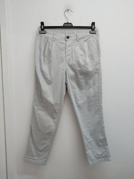 Pantalon chino Asos gris clair Taille 40