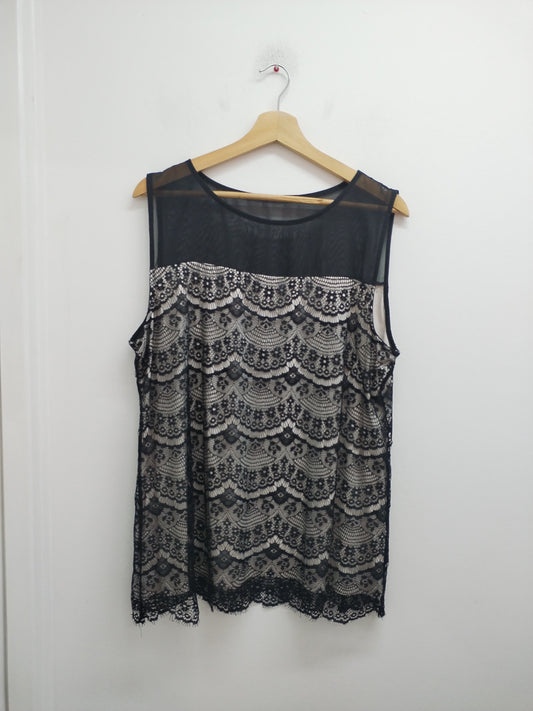 Tunique sans manches noire et beige avec dentelle Taille XL
