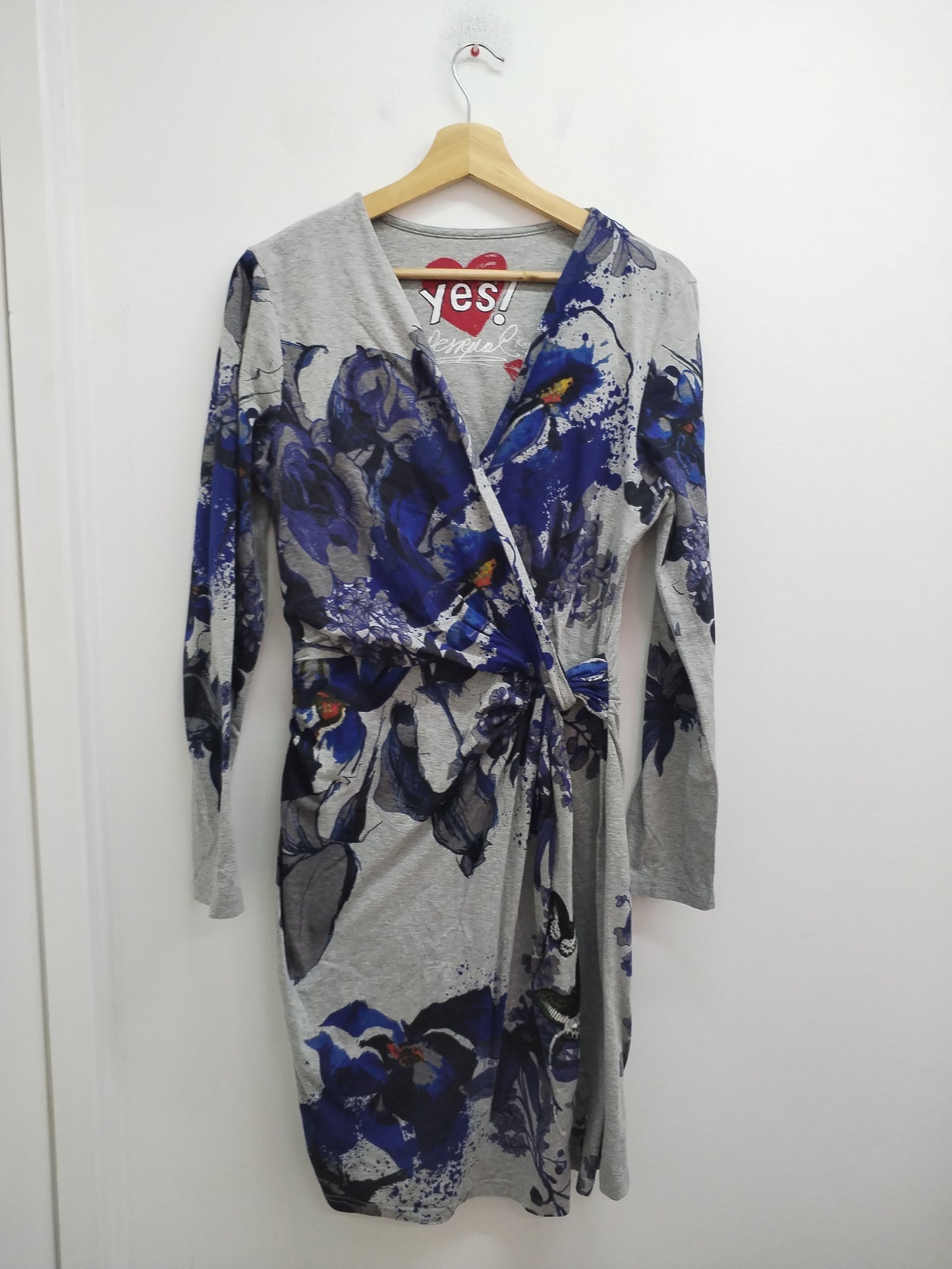 Robe manches longues Desigual grise à motifs Taille L