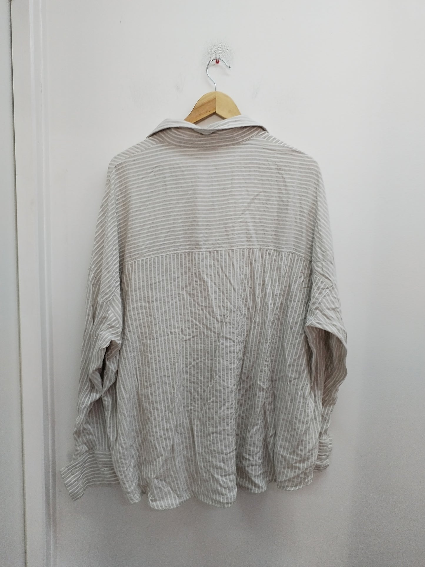 Chemise manches longues Gémo rayée blanche et beige Taille 50