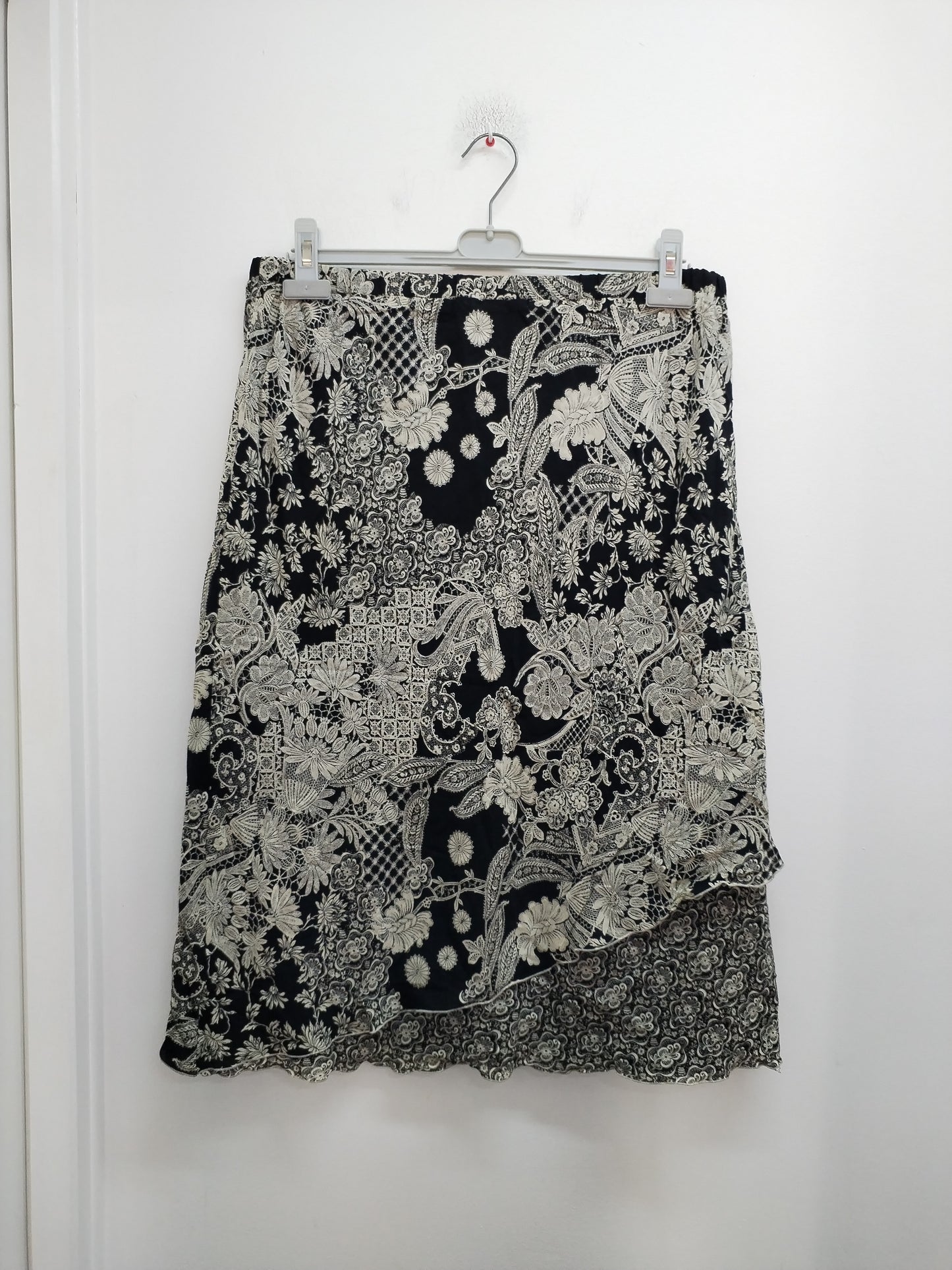 Jupe longue Lisa Chesnay noire et beige à motifs Taille 44