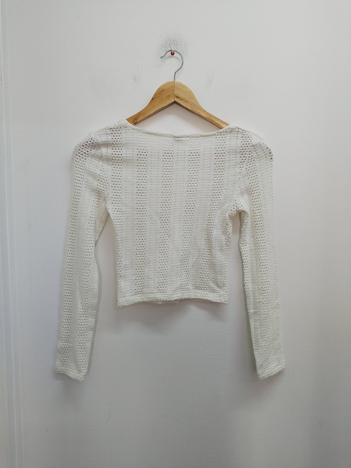 Pull court mailles ajourées Kiabi blanc cassé Taille 12 Ans