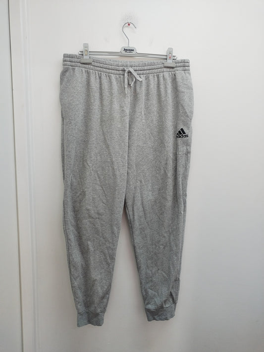 Jogging Adidas gris Taille 2XL