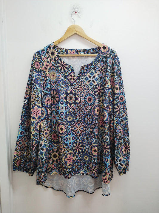 Tunique manches longues Shein à motifs multicolores Taille 4XL