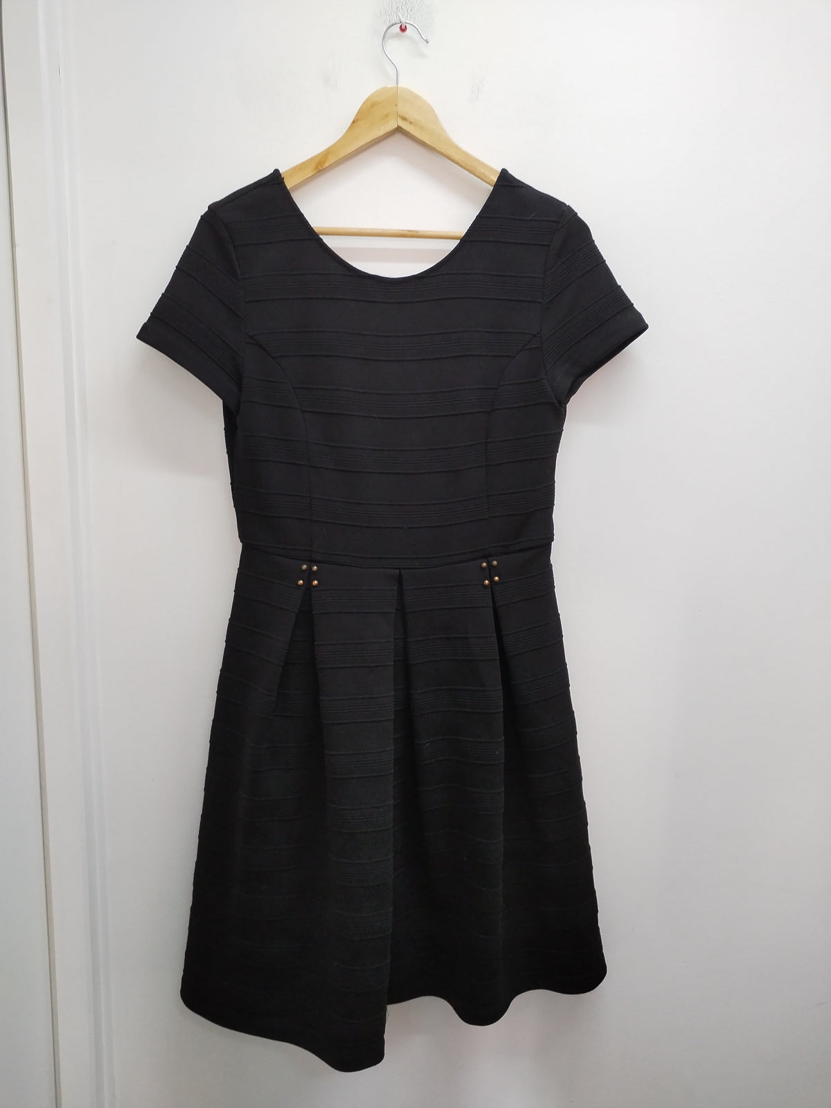 Robe manches courtes Liu-Jo noire rayée Taille L