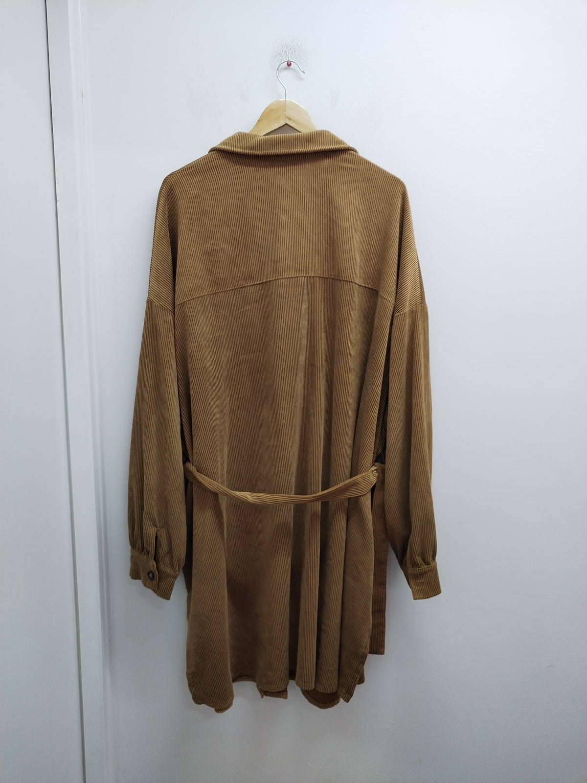 Robe manches longues en velours côtelé Kiabi marron clair Taille 4XL