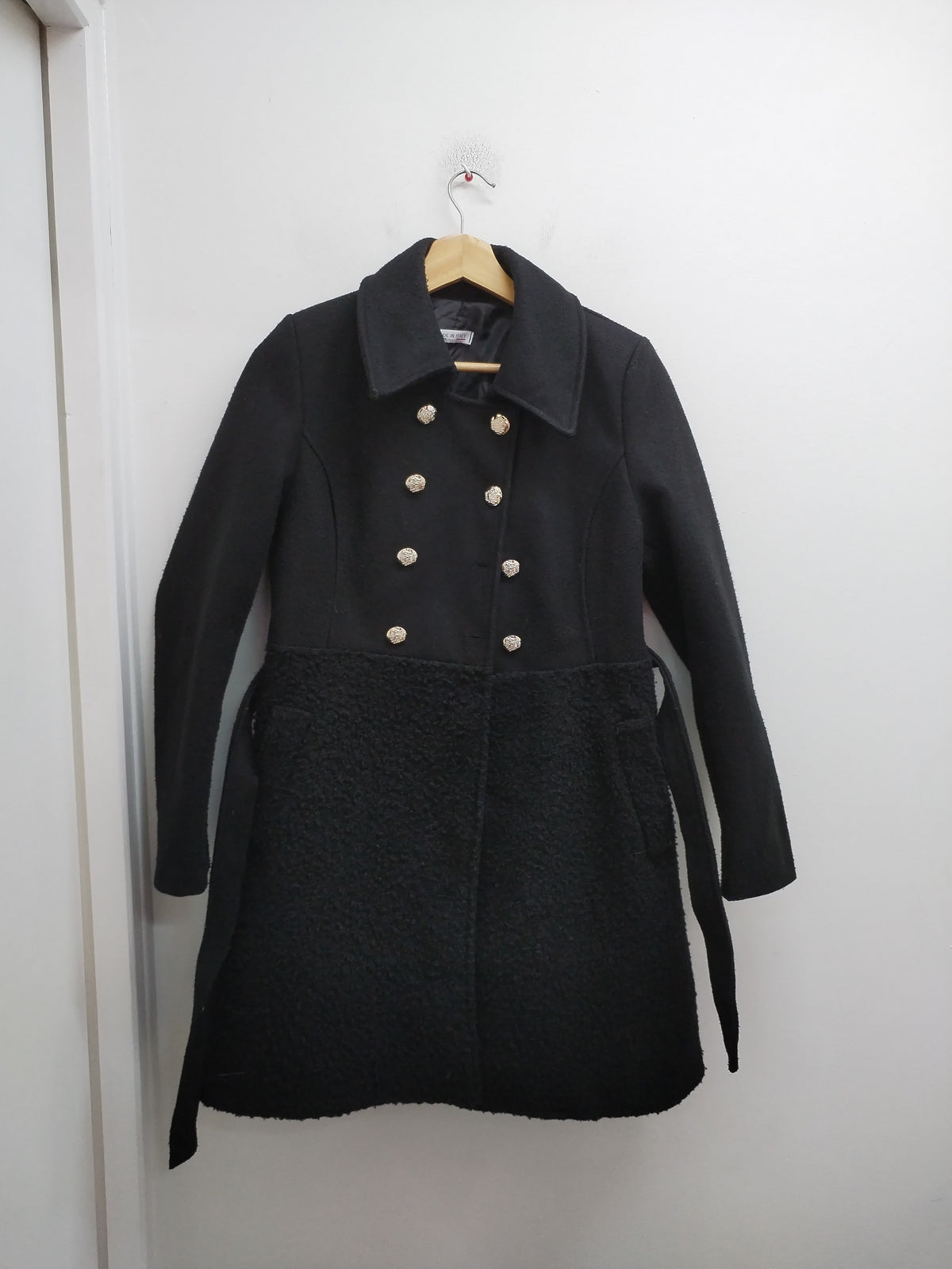Manteau long Made In Italy noir avec ceinture Taille S